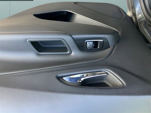 Used 2022 Chevrolet Equinox Premier w/ LPO, Floor Liner Package image 46