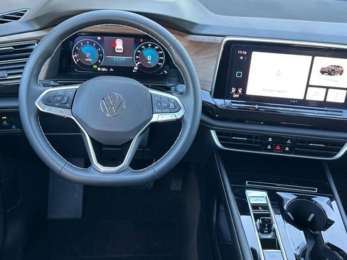 New 2026 Volkswagen Atlas SE image 12