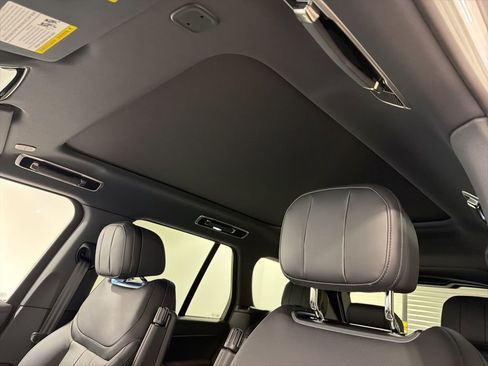 New 2026 Land Rover Range Rover SE AWD/4WD image 19