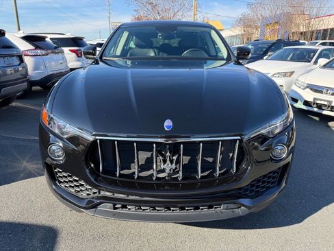 Used 2017 Maserati Levante image 6