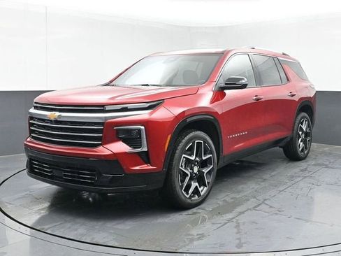New 2026 Chevrolet Traverse High Country w/ LPO, Floor Liner Package FWD image 10