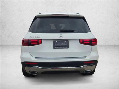 Certified 2025 Mercedes-Benz GLB 250 image 7