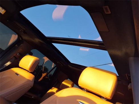 Used 2023 Ford Expedition Max Platinum image 7