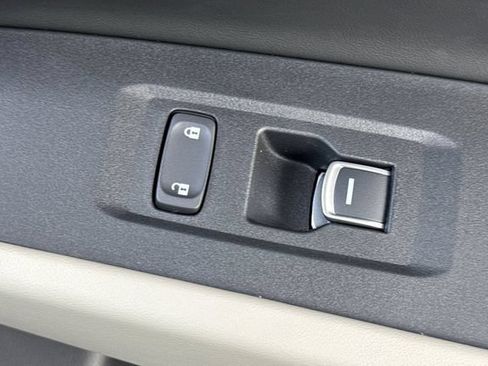 Used 2023 Honda Accord EX image 22