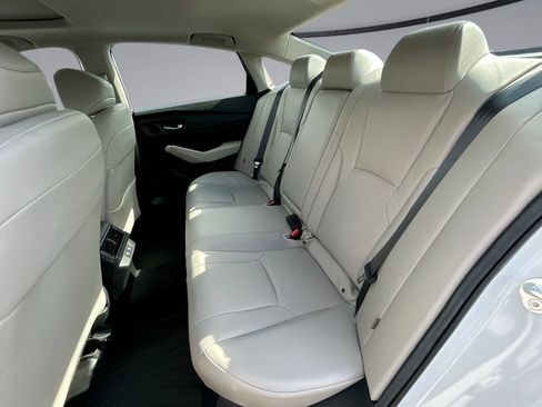 Used 2024 Honda Accord Touring image 12