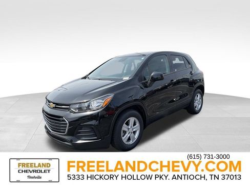 Used 2020 Chevrolet Trax LS w/ Tint and Cruise Package FWD image 7