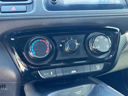 Certified 2019 Honda HR-V Sport image 17