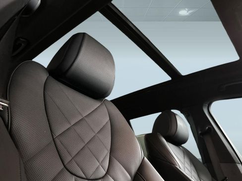Used 2024 BMW X5 sDrive40i w/ M Sport Package RWD image 21
