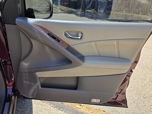 Used 2013 Nissan Murano LE w/ Platinum Pkg AWD/4WD image 22