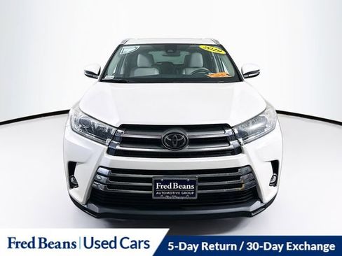 Used 2019 Toyota Highlander Limited image 2