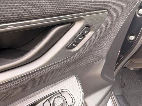 New 2026 Subaru Outback Limited AWD/4WD image 16