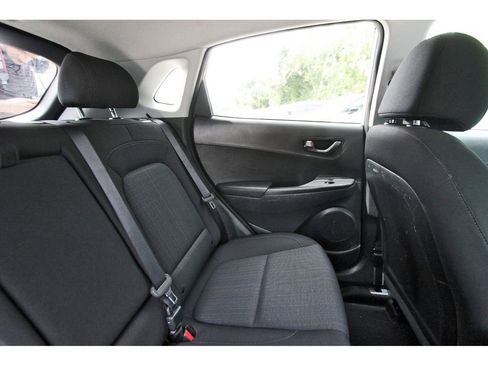 Used 2022 Hyundai Kona SEL FWD image 11