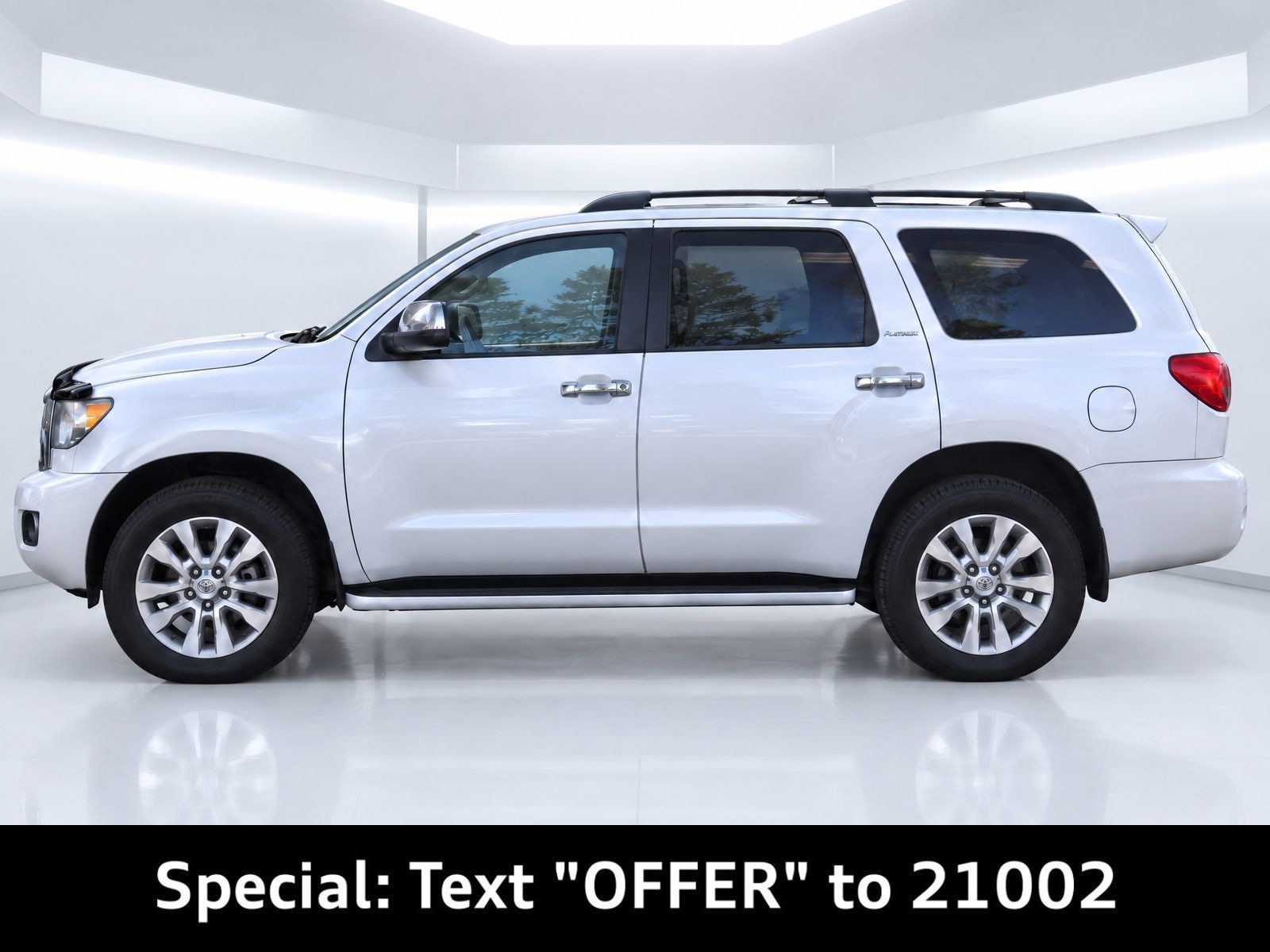 Used 2010 Toyota Sequoia Platinum AWD/4WD image 2