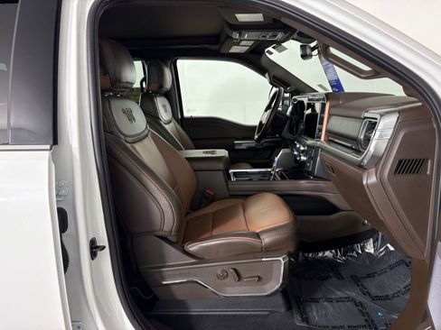 Used 2025 Ford F450 King Ranch w/ Chrome Package image 36