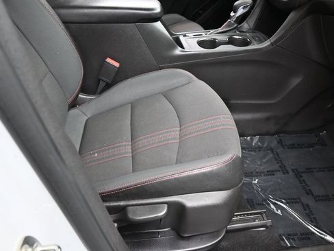 Used 2023 Chevrolet Equinox RS FWD image 40