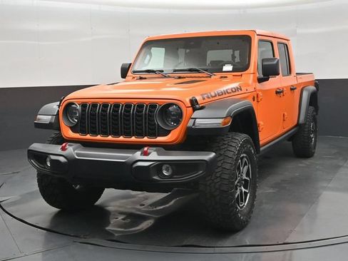 Used 2025 Jeep Gladiator Rubicon w/ Convenience Group AWD/4WD image 31