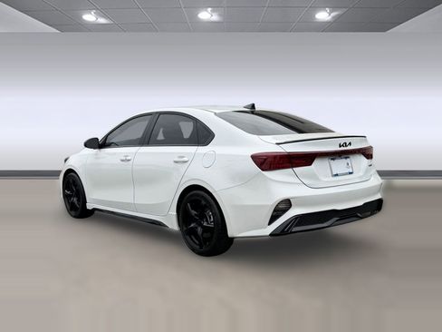 Used 2024 Kia Forte GT-Line w/ GT-Line Premium Package image 3