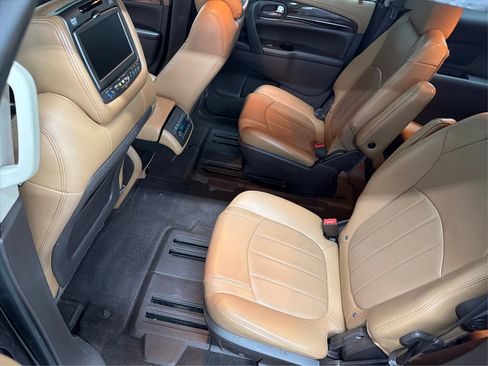 Used 2017 Buick Enclave Premium w/ Experience Buick Package FWD image 30