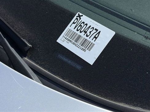 Used 2017 Volvo XC60 T6 Inscription w/ Preferred Option Package image 31