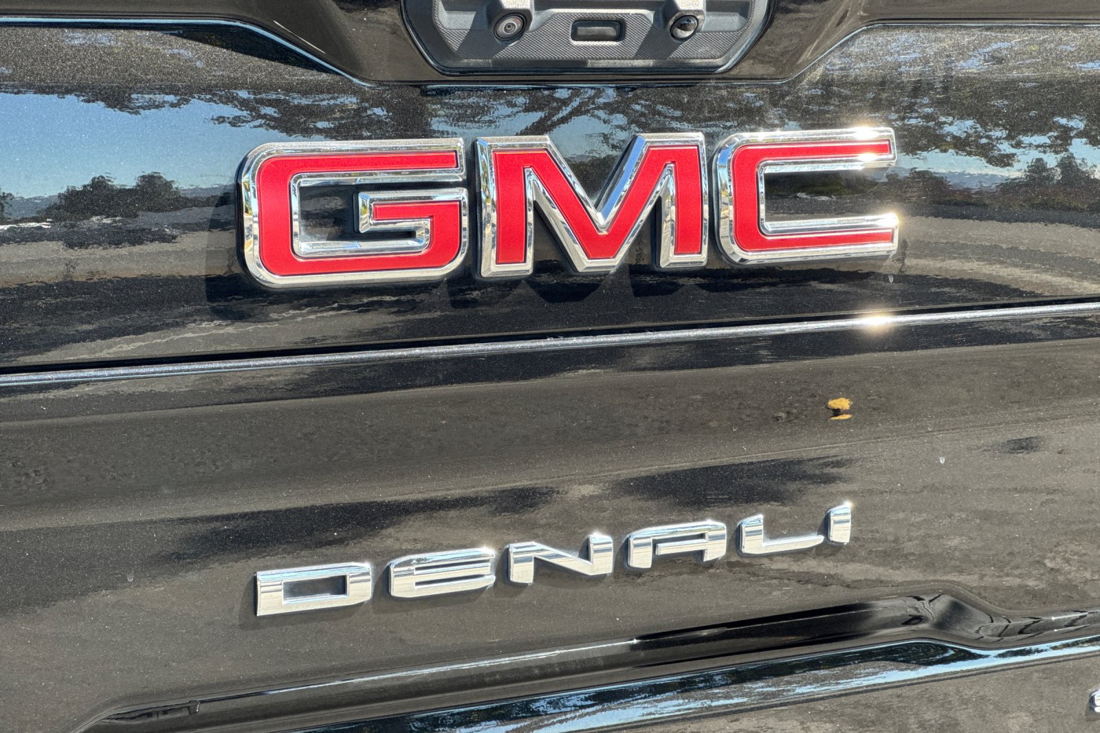 Used 2023 GMC Sierra 2500 Denali w/ Denali Black Diamond Edition AWD/4WD image 50