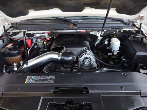 Used 2008 Chevrolet Suburban LT w/ LT Preferred Equipment Group image 11