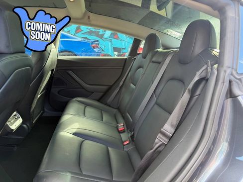 Used 2019 Tesla Model 3 Standard Range RWD image 15