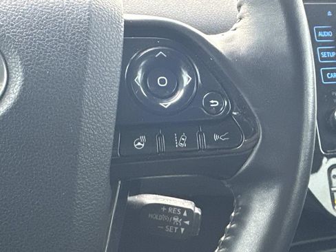 Used 2019 Toyota Prius XLE image 21