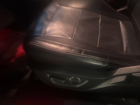 Used 2017 Ford Mustang Premium image 16