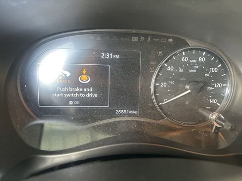 Used 2023 Nissan Kicks SR w/ SR Premium Package FWD image 4