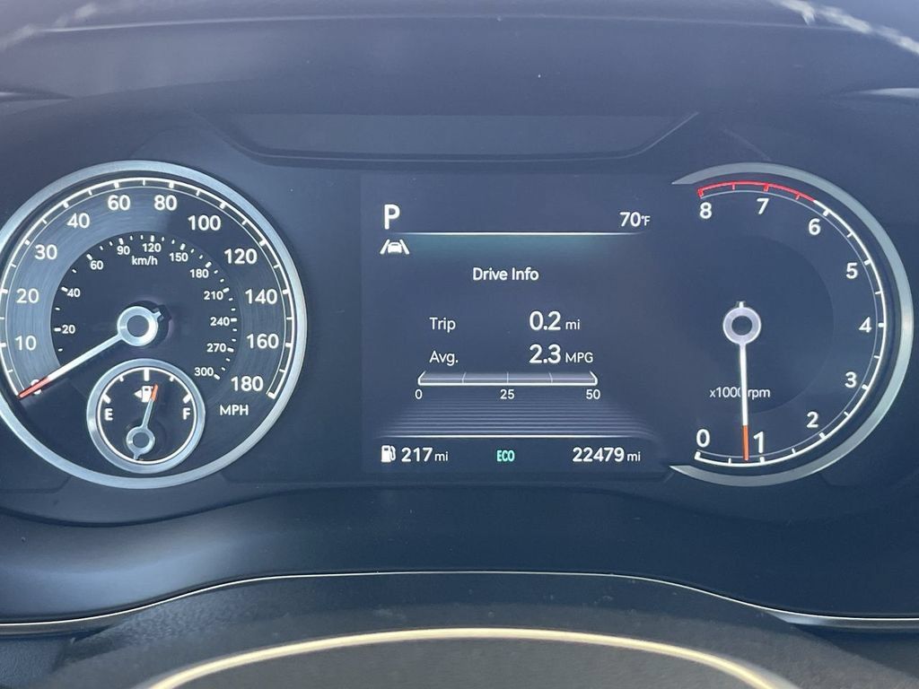 Used 2022 Genesis G70 2.0T w/ Prestige Package RWD image 11
