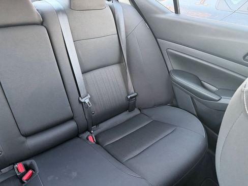 Used 2025 Nissan Altima 2.5 SV image 37