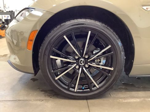 Certified 2024 MAZDA MX-5 Miata Grand Touring RWD image 25
