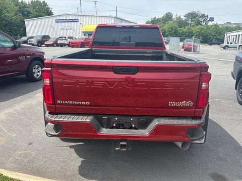 Used 2024 Chevrolet Silverado 3500 High Country w/ High Country Premium Package AWD/4WD image 12