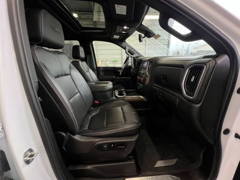 Used 2020 Chevrolet Silverado 3500 High Country image 17