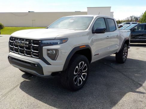 Used 2026 GMC Canyon AT4 w/ Nightfall Essentials Package AWD/4WD image 9