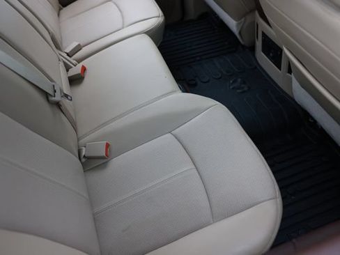 Used 2018 RAM 1500 Laramie AWD/4WD image 15