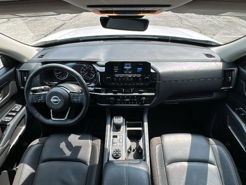 Certified 2024 Nissan Pathfinder SL w/ Cargo Package image 27