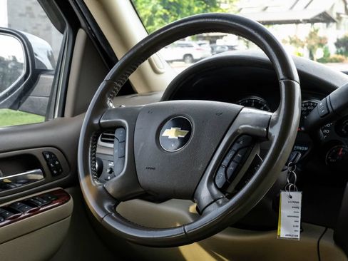 Used 2011 Chevrolet Tahoe LTZ RWD image 12