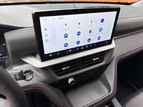 Used 2025 Ford Explorer ST-Line w/ ST-Line Street Pack image 26