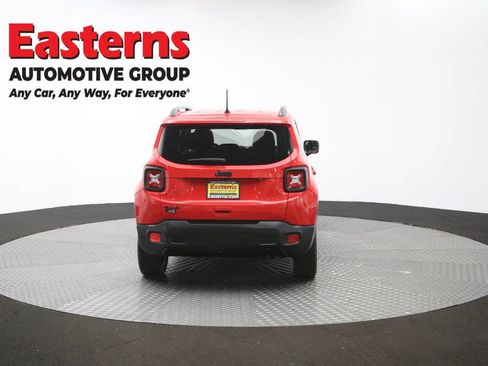 Used 2018 Jeep Renegade Altitude AWD/4WD image 38