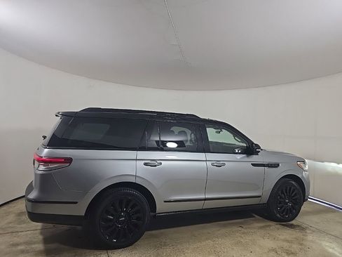 Used 2023 Lincoln Navigator Black Label image 5