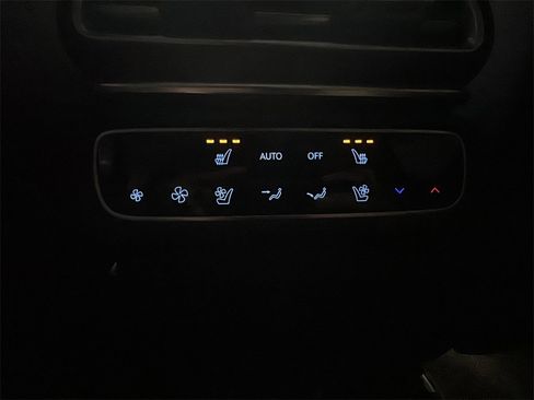 Certified 2025 Genesis GV80 3.5T Prestige image 24