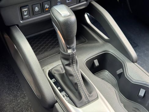 Used 2022 Nissan Frontier SV RWD image 27