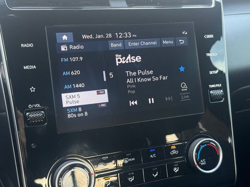 Used 2023 Hyundai Santa Cruz SEL w/ Activity Package image 18