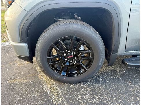 New 2026 GMC Sierra 1500 Elevation w/ Elevation Premium Package AWD/4WD image 9
