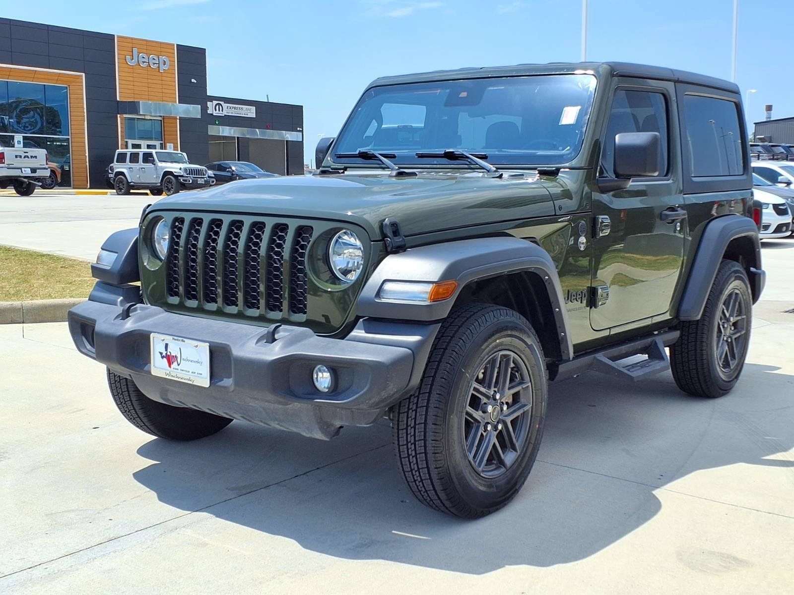 Used 2024 Jeep Wrangler Sport AWD/4WD image 4