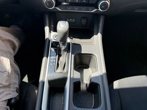 Used 2023 Nissan Sentra SV FWD image 16