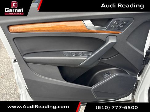 Used 2023 Audi Q5 2.0T Premium w/ Convenience Package AWD/4WD image 11