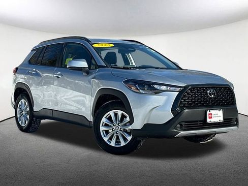 Certified 2023 Toyota Corolla Cross LE w/ Moonroof Package image 2