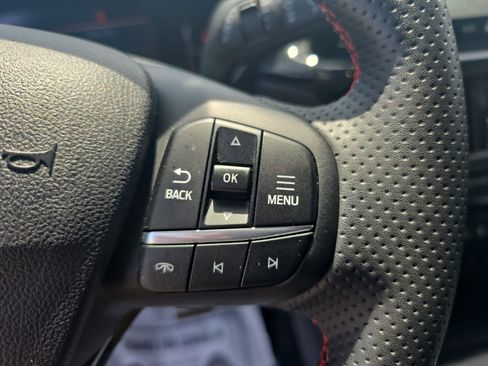 Used 2023 Ford Escape ST-Line Select w/ Tech Pack #1 AWD/4WD image 17